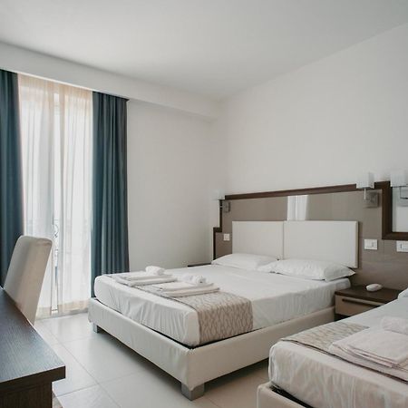 קופרה מריטימה Hotel Baia Marina מראה חיצוני תמונה